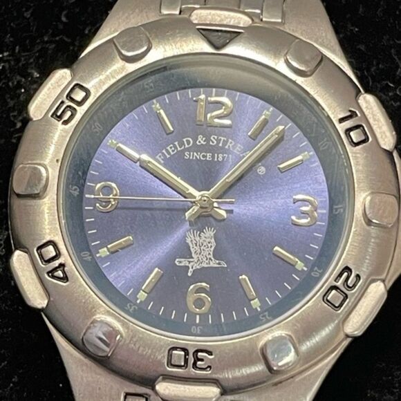 Working vintage Field & Stream limited edition analog stainless steel watch - Picture 1 of 13